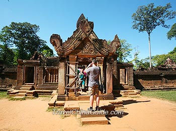 Banteay Srei Temple