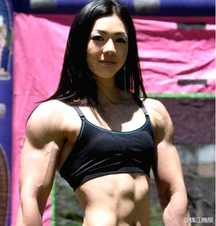 girls with muscle huang