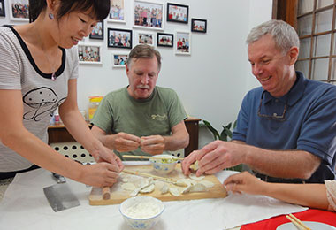 Make dumplings at a local home