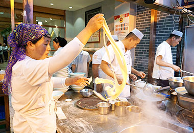Taste authentic local food at Muslim Quarter