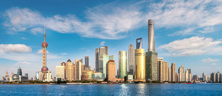 A splendid view of the landmark buildings on the Bund