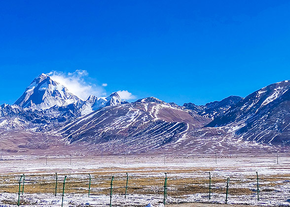 Snow-capped Mount Kailash 