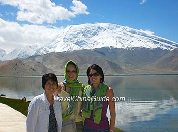Karakuri Lake