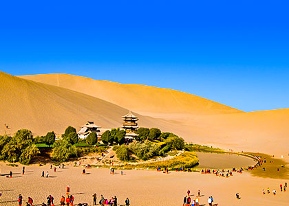 Crescent Lake, Dunhuang