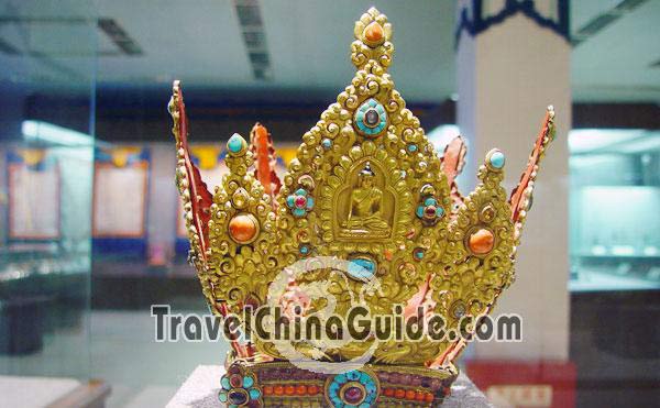 Crown bedecked with Five Dhyani Buddhas