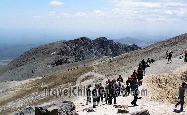 Tourists in the Changbai Shan