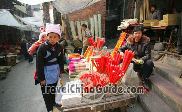 A stall for selling candles, incense and many other worshipping offerings