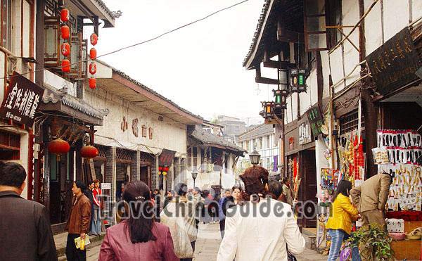 There are all sorts of shops in the street which make the daily life of the people living in the village more convenient.