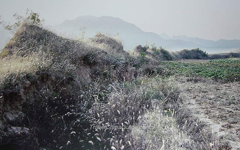 Relics of Southern Great Wall of Yan State, Liuquan Village, Yi County, Hebei Province