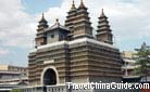Besides the exquisite five pagodas, there are also 1560 embossment buddha images, thus also named as Thousand Buddha Pagoda.