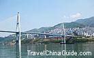Every city along the Yangtze River has a large cross-river bridge and there is a no exception to Yichang.