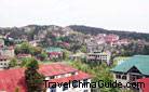 A birds's-eye view of the whole town of Guling, in the heart of Lushan Mountain. Guling in Chinese means a bull, and the town is so named because it resembles the shape of a bull, roaring up into the sky