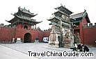 The Guan Yu Temple is on a large scale with magnificent architectural complex.