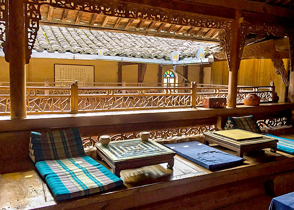 Pig's Inn in Bishan Village