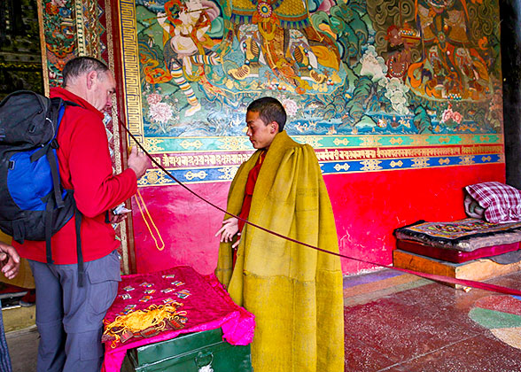 Visit the Tashilunpo Monastery