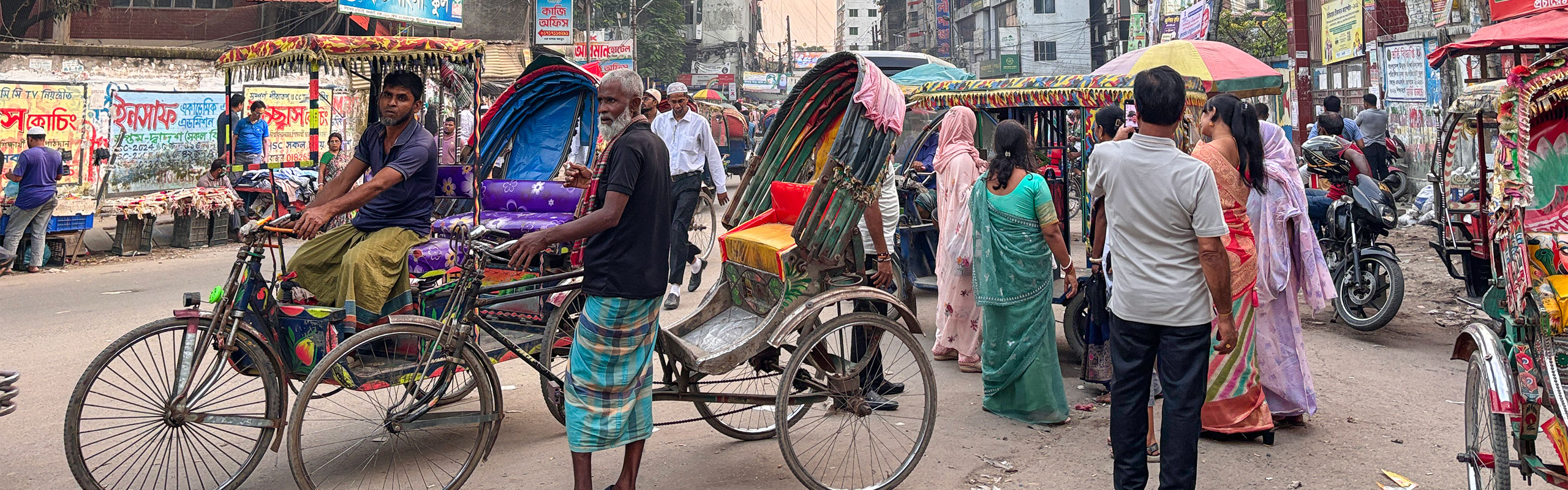 Street Scene in Dhaka