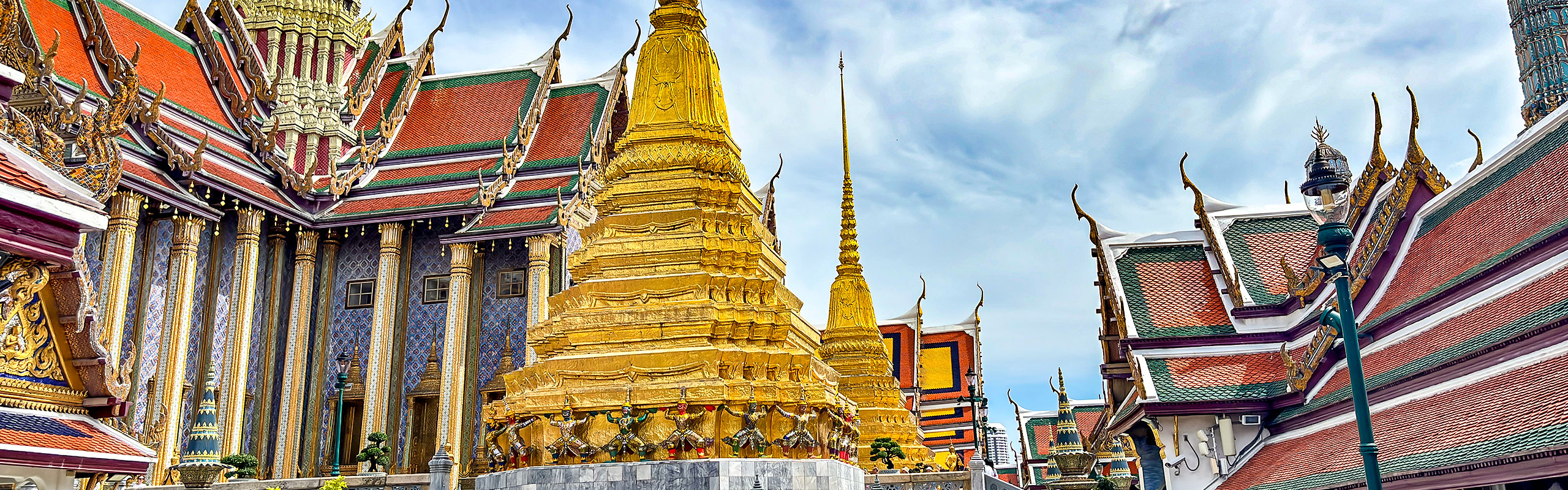 Temple of the Emerald Buddha, Bangkok Temple of the Emerald Buddha, Bangkok