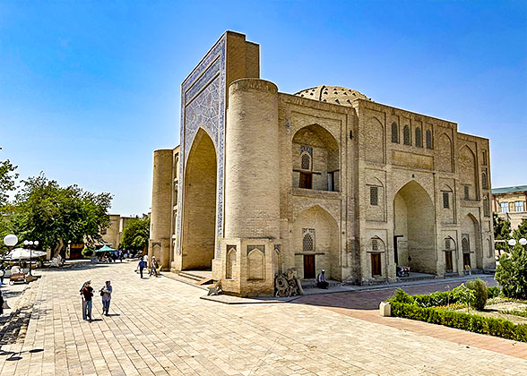 Magoki-Attori Mosque