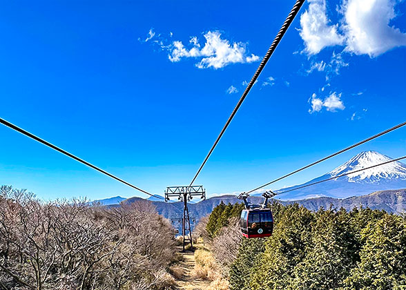 Enjoy the View of Mt. Fuji by Ropeway