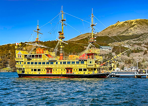 Lake Ashi Cruise