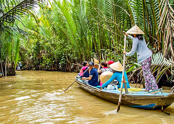 14 Days Small Group Tours of Vietnam & Cambodia