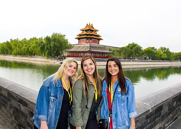 Beijing Half Day Tour to Tiananmen Square and Forbidden City 