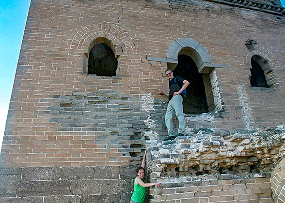 One Day Jinshanling Great Wall Tour with Round-trip Transfer & Entry Ticket