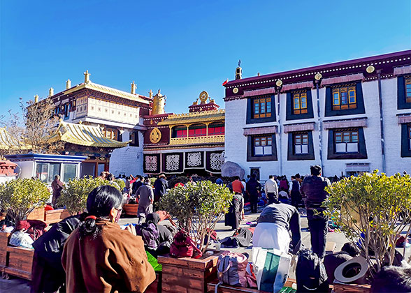 Pilgrims at the Jokhang Temple