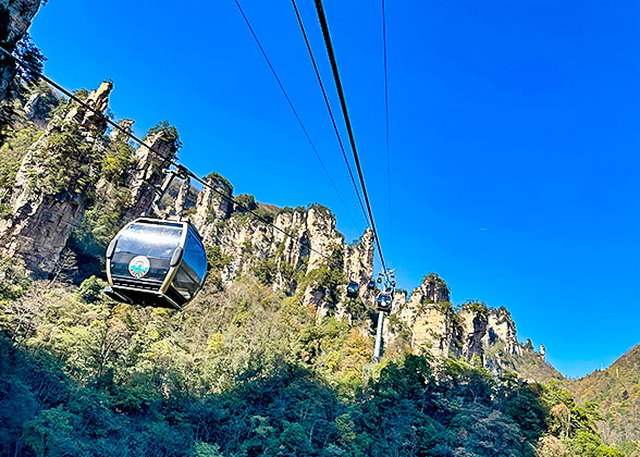 Cable Car at Tianzi Mountain