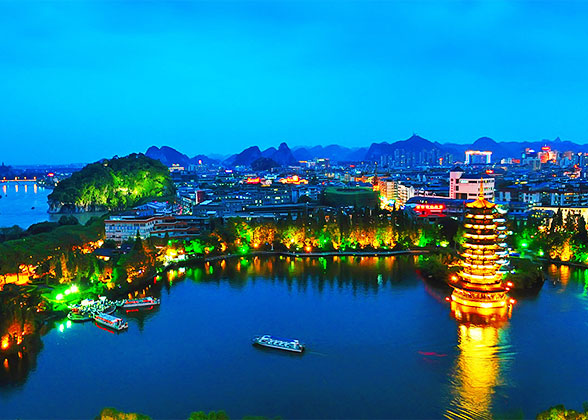 Two Rivers and Four Lakes Night Cruise