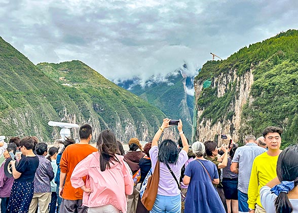 Tourists Admiring Qutang Gorge