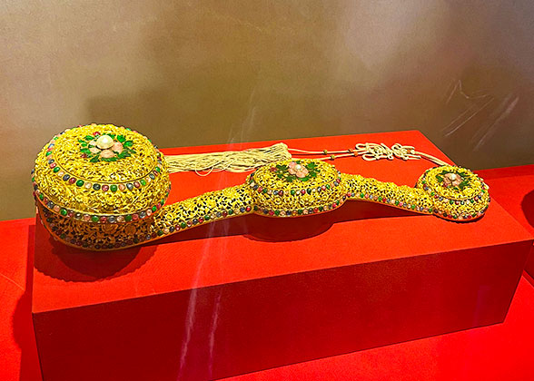 Beautiful Exhibit at the Treasure Gallery