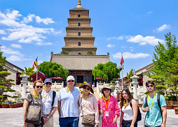 14 Days Beijing - Xi'an - Chengdu - Chongqing - Yangtze River Cruise - Yichang - Shanghai