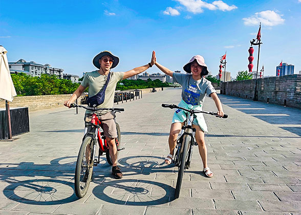 Cycling on the City Wall