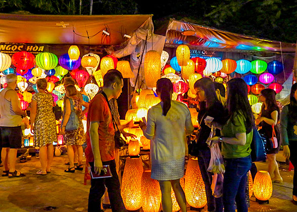 Visit Hoi An Old Town