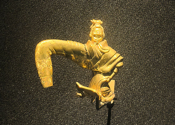 Gold Dancing Figurine