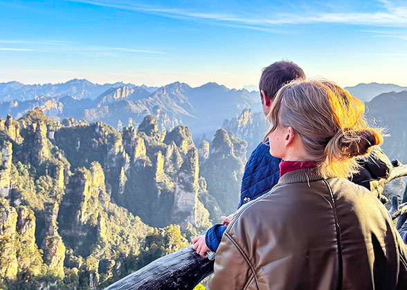 Visit the Fairy Mountains in Zhangjiajie