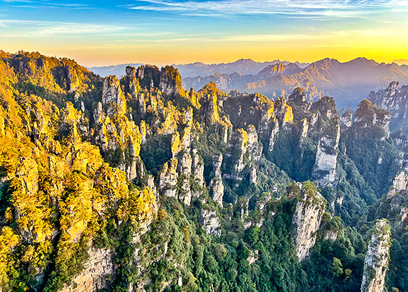 Zhangjiajie Floating Mountains