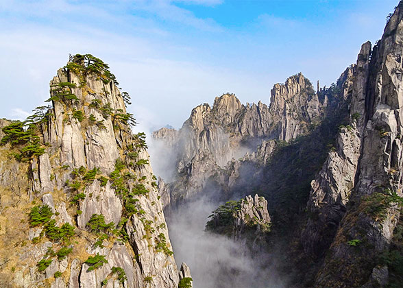 Mt. Huangshan Shrouded in Mist