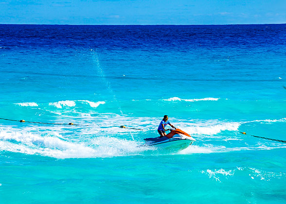 Enjoy the Water Scooter in Nha Trang