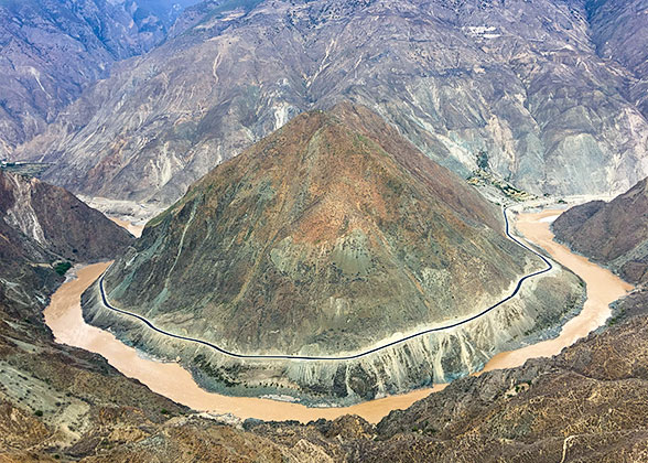 The First bend of Yangtze River