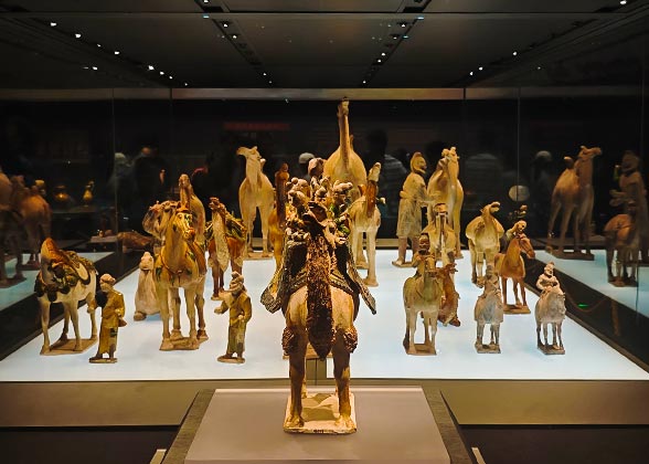 Exhibits in Shaanxi History Musuem