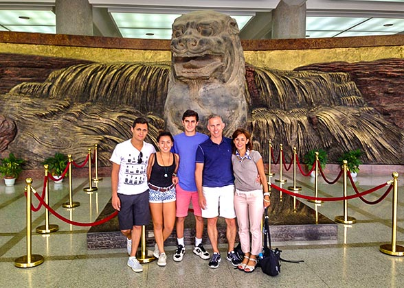 Visiting Shaanxi History Musuem