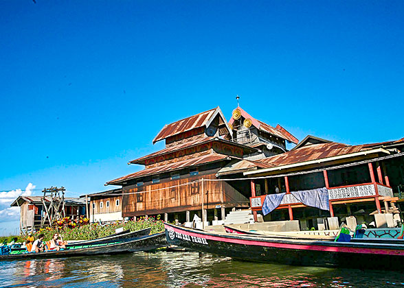 Ngaphechaung Monastery
