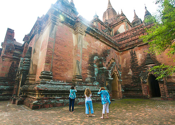 Htilominlo Temple, Bagan