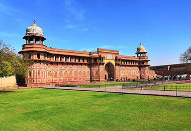 10 Days India & Nepal Tour of Delhi, Jaipur, Agra, Kathmandu