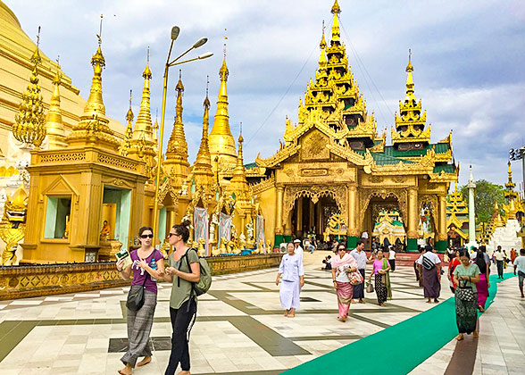 Shwedagon Pagoda, Yangon