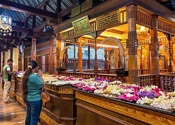 Temple of the Sacred Tooth Relic