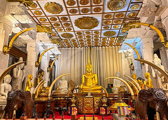 Temple of the Sacred Tooth Relic, Kandy