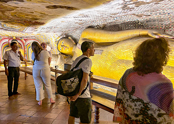 Dambulla Cave Temple